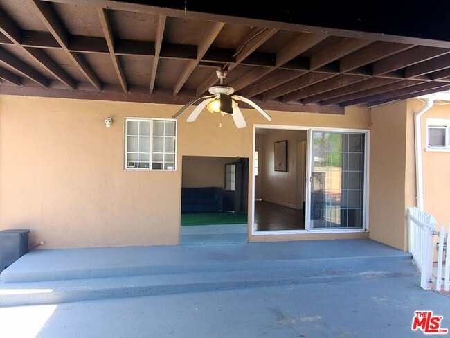 Building Photo - 18133 Lull St