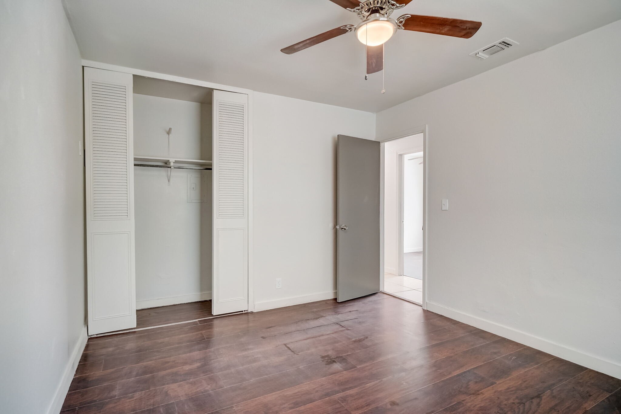 Bedroom - 4815 Castle