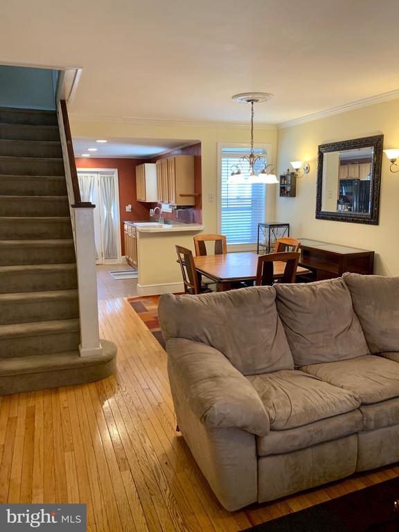 Building Photo - 812 N Judson St