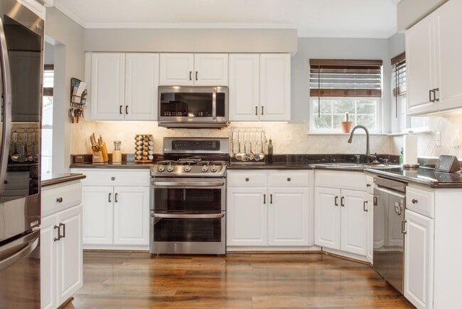 Building Photo - Coming Soon!!! 4 bedroom home in Willow Ru...