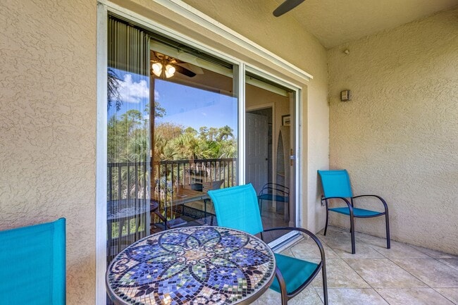 Building Photo - ** BOTANICAL PLACE ** 3 BED / 2 BATH - CON...