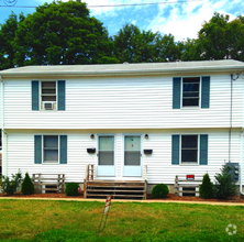 Building Photo - 33 Larch St