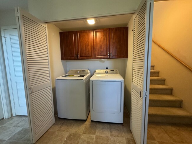 Building Photo - Beautiful 3-Bedroom & 3-Bathroom (Kapolei,...