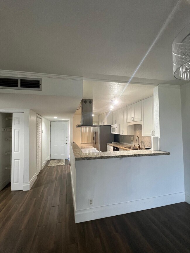 Building Photo - 3341 NW 47th Terrace