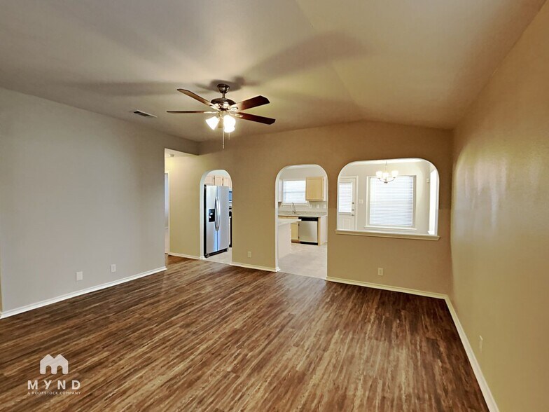 Building Photo - 4940 Brazoswood