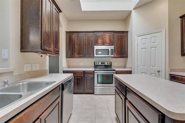 Building Photo - 621 Tumbleweed Dr