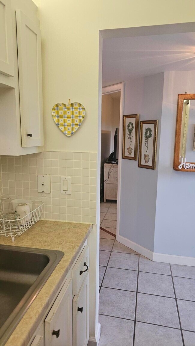 Building Photo - 3138 Via Poinciana