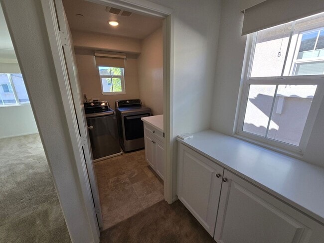 Building Photo - 3BR / 2.5BA Dream home in the heart of El Cajon!