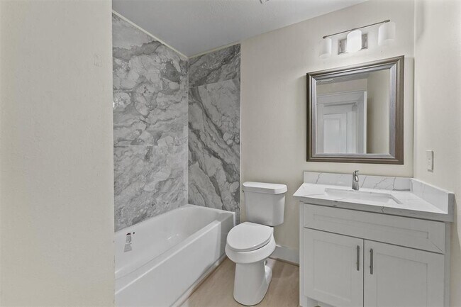 Building Photo - 1430 Suffield Ct