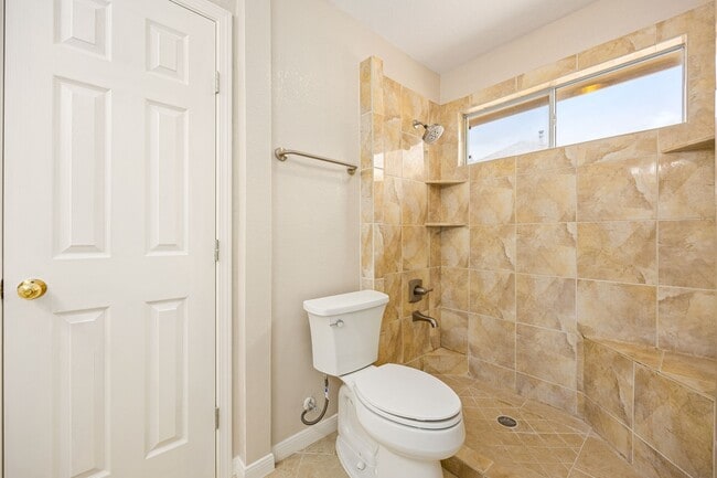 Building Photo - 1919 Valleria Ct