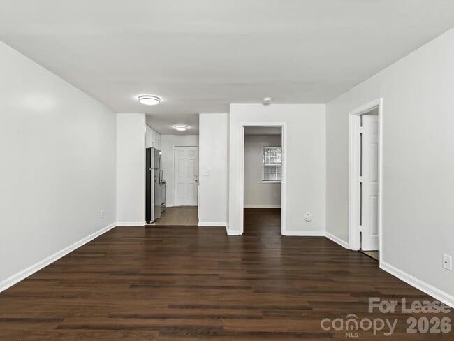 Building Photo - 2611 Holton Ave