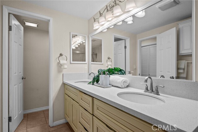 Building Photo - 2357 Palos Verdes Dr W