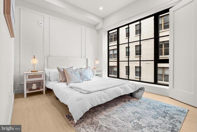 Building Photo - 2121 Ward Pl NW