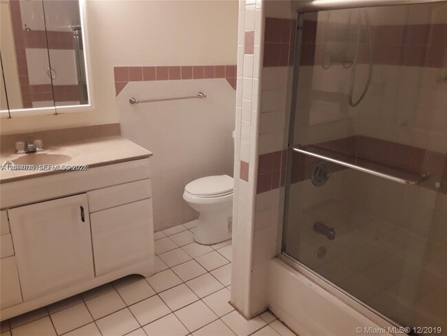 Building Photo - 1934 Rodman St