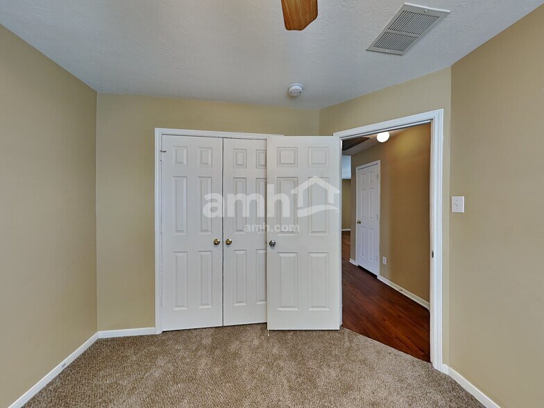 Building Photo - 8002 Ginger Park Dr
