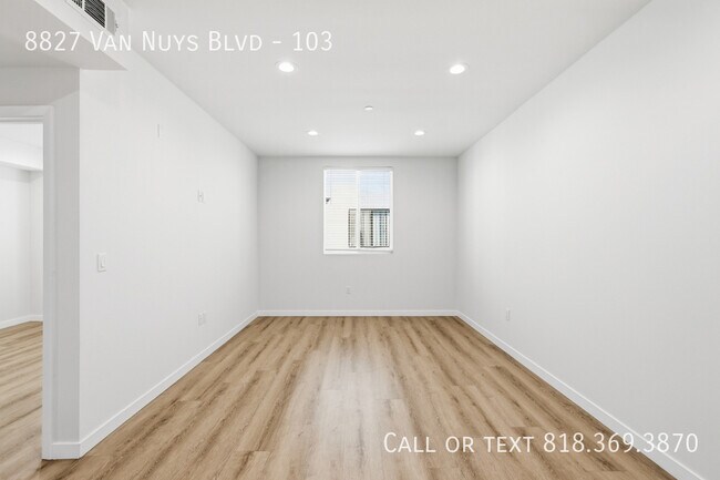 Building Photo - 8827 Van Nuys Blvd