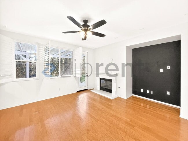 Building Photo - 19988 Via Joyce Dr