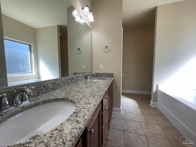 Building Photo - 9550 Laramie Dr