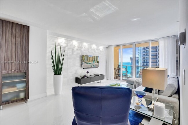 Building Photo - 2501 S Ocean Dr