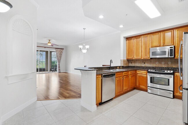 Building Photo - 160 Pantano Cay Blvd