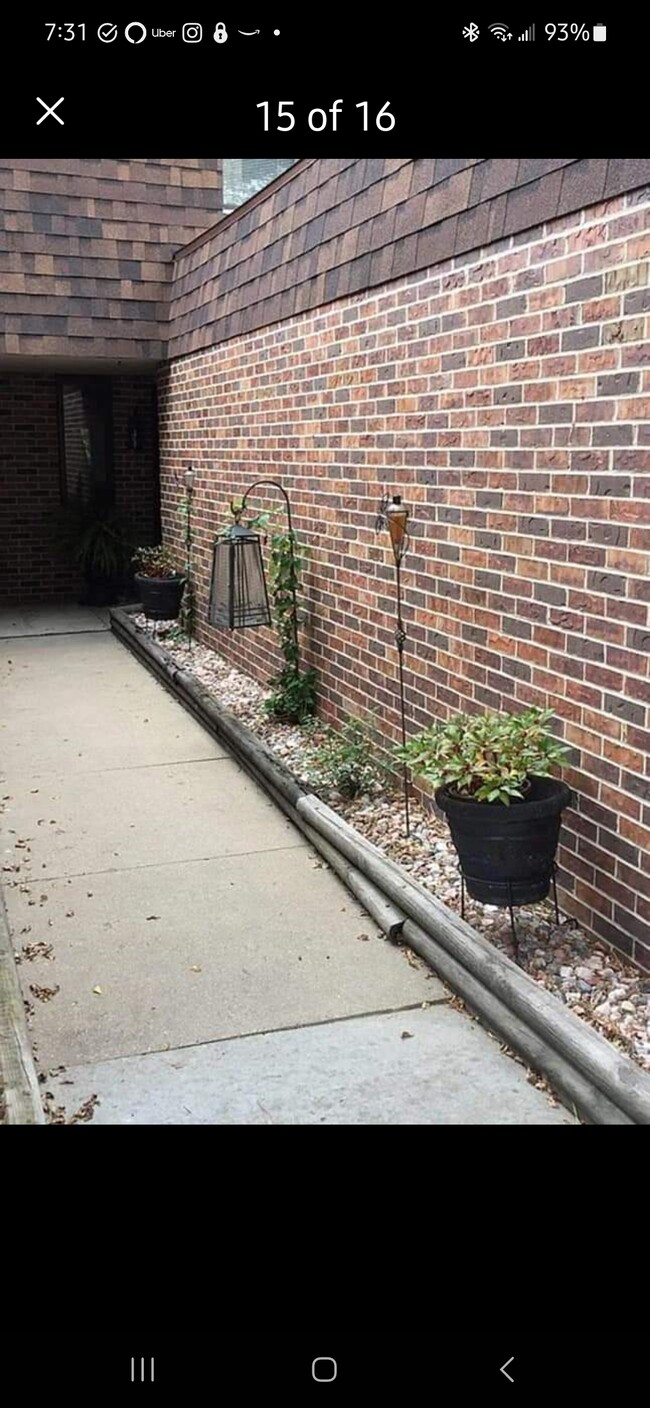 Front walkway - 2805 Ponca St