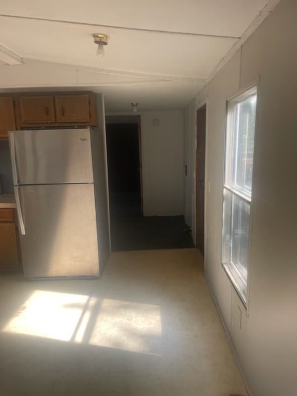Building Photo - 127 Emily St