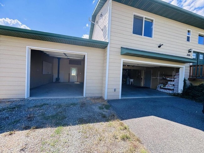 Building Photo - 3280 Strom Dr