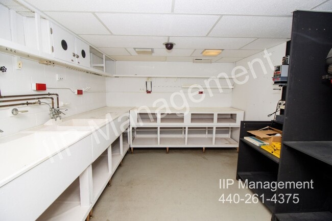 Building Photo - 10247 Danvers Dr