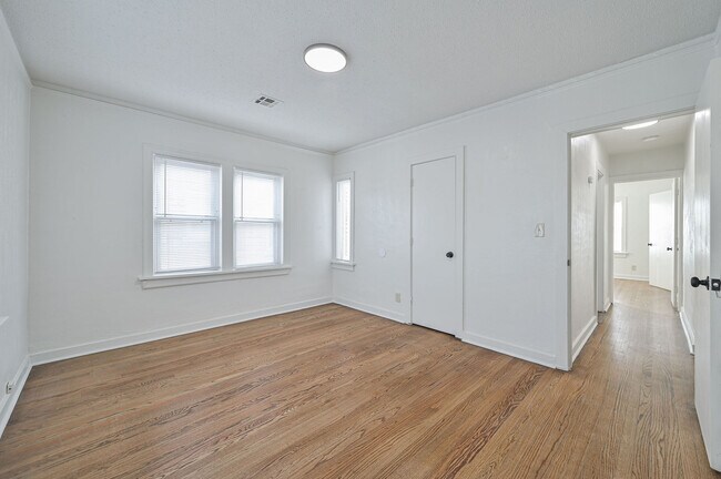Building Photo - 1805 NW 29th St