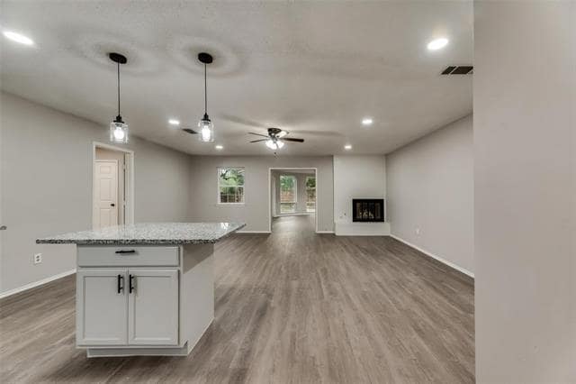 Building Photo - 1108 Springdale Rd