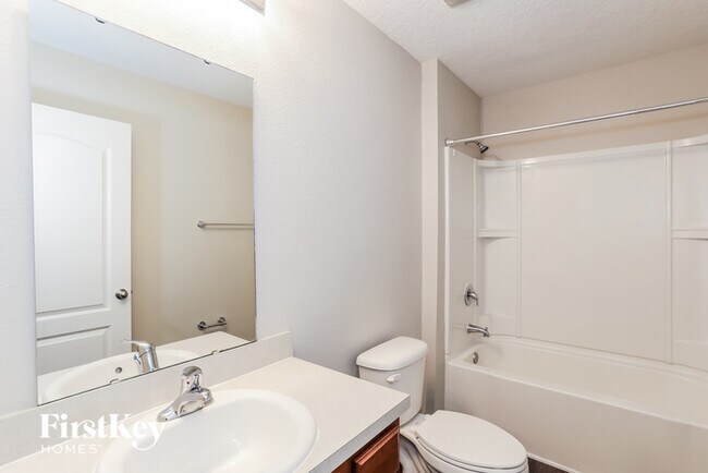 Building Photo - 1779 Eagle View Way