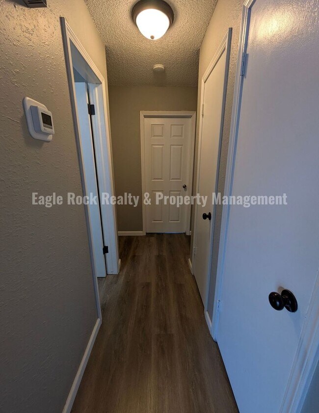 Building Photo - East Tulsa House for Rent (3beds/1.5baths)