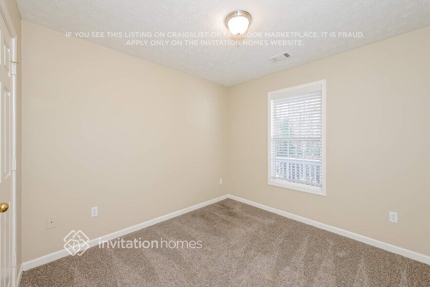 Building Photo - 386 Winslow Ct