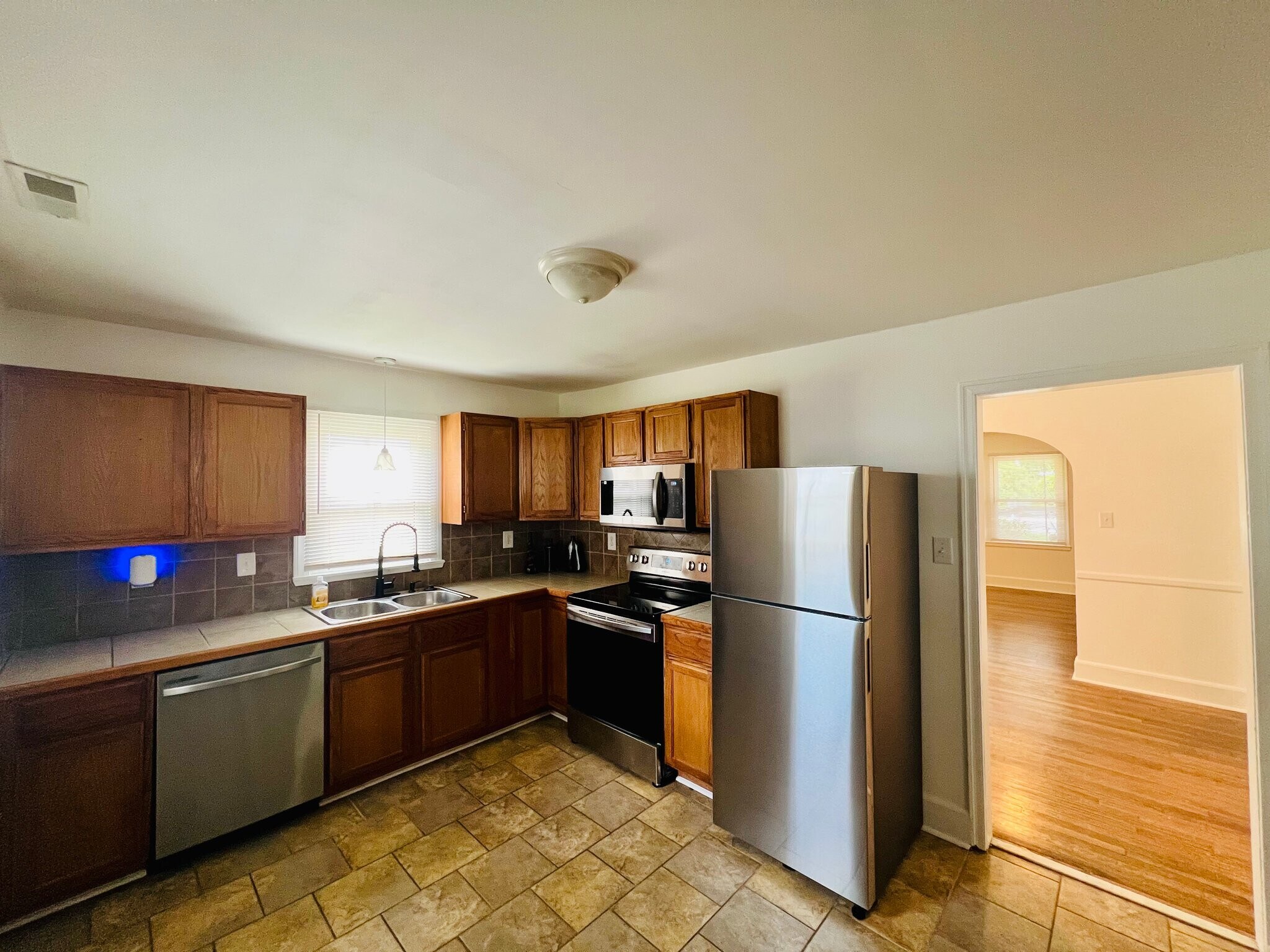 Building Photo - 1217 Enderly Rd