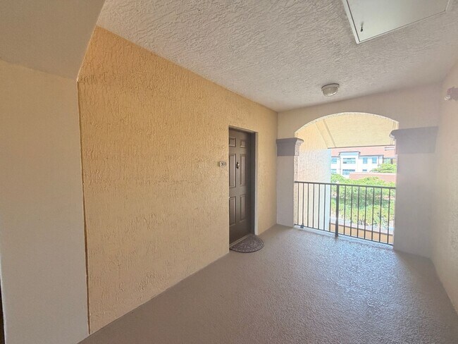 Building Photo - 12960 Positano Cir