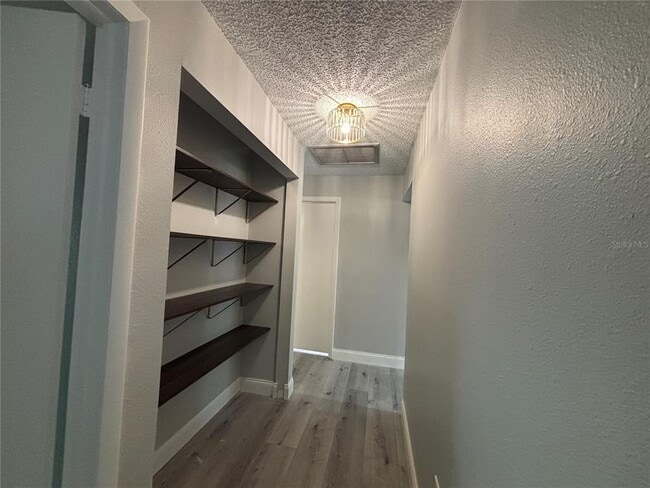 Building Photo - 2717 Warwick Terrace