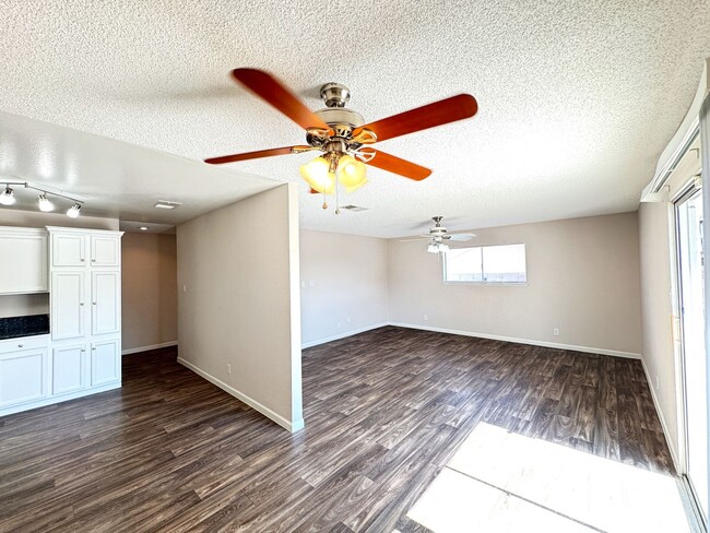 Building Photo - Your Perfect Single-Story Oasis in Las Vegas!