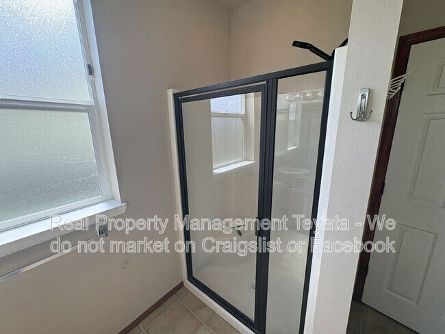 Building Photo - 4884 Dory Ct