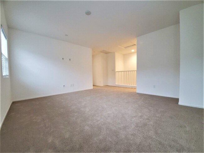 Building Photo - 3897 Boulder Dr