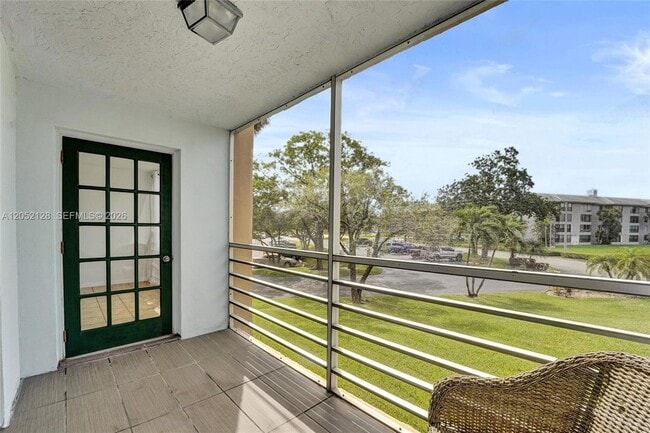 Building Photo - 9480 Tangerine Pl