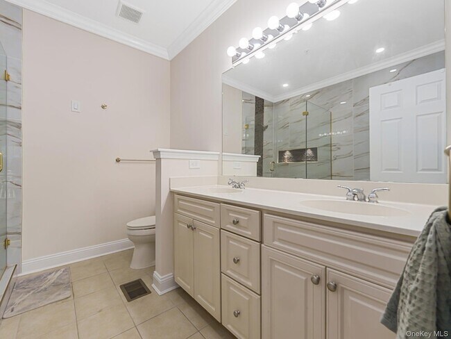 Building Photo - 1115 Balsam Dr