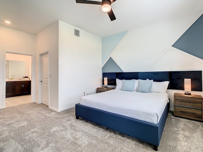 Building Photo - 1083 Splash Shot Pl