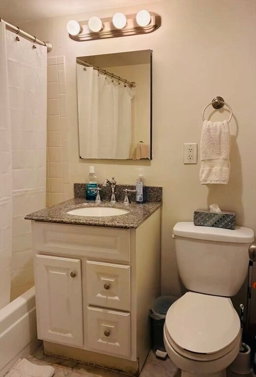 Building Photo - 2 Hawthorne Pl