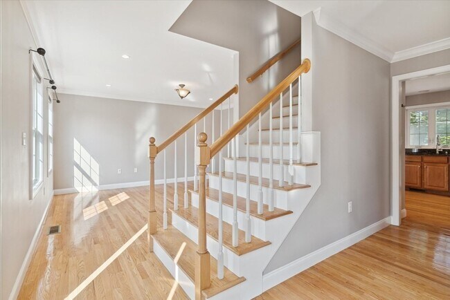 Building Photo - 19 Benjamin Ln