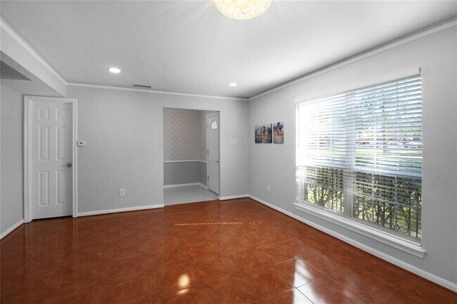 Building Photo - 8868 Kempwood Dr