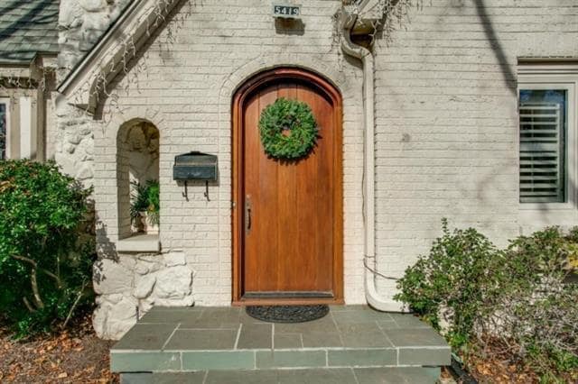 Building Photo - 5419 Merrimac Ave