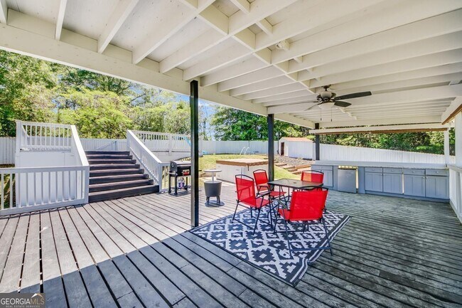 Building Photo - 6903 Doncaster Rd