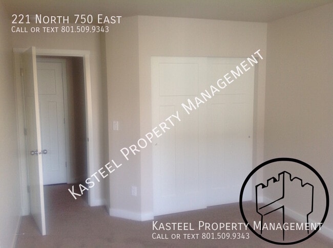 Building Photo - 221 N 750 E St