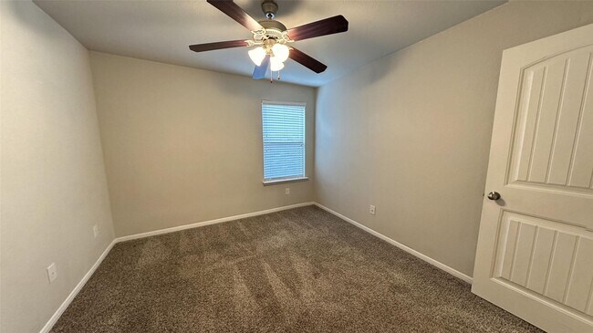 Building Photo - 29238 Dunns Creek Ct