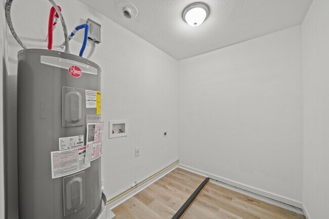 Building Photo - 1100 Gilbert Ave